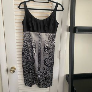 London Times Dress. Size 8. Like New. Black & Silver